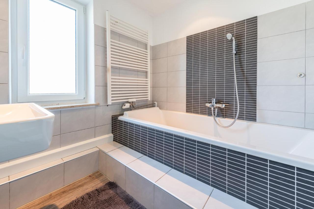 Ferienwohnung Fischach Buitenkant foto